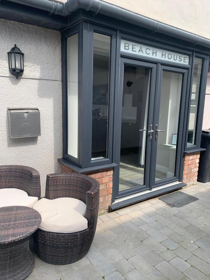Beach House Apartment On Ground Floor With Sea View - Pet Friendly Cleveleys Esterno foto