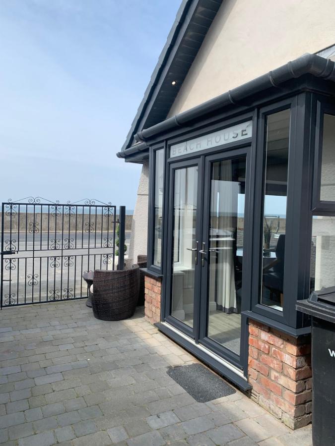 Beach House Apartment On Ground Floor With Sea View - Pet Friendly Cleveleys Esterno foto