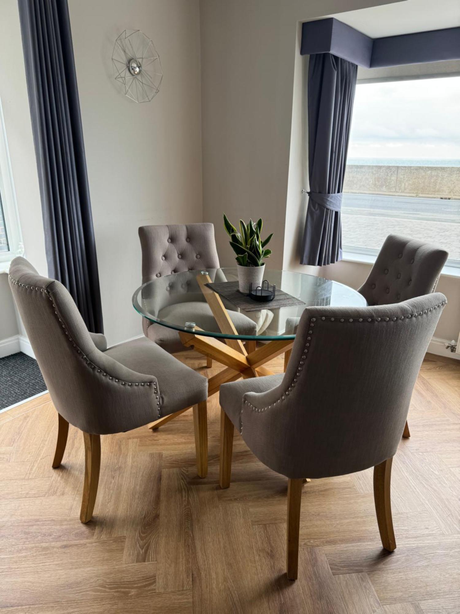 Beach House Apartment On Ground Floor With Sea View - Pet Friendly Cleveleys Esterno foto